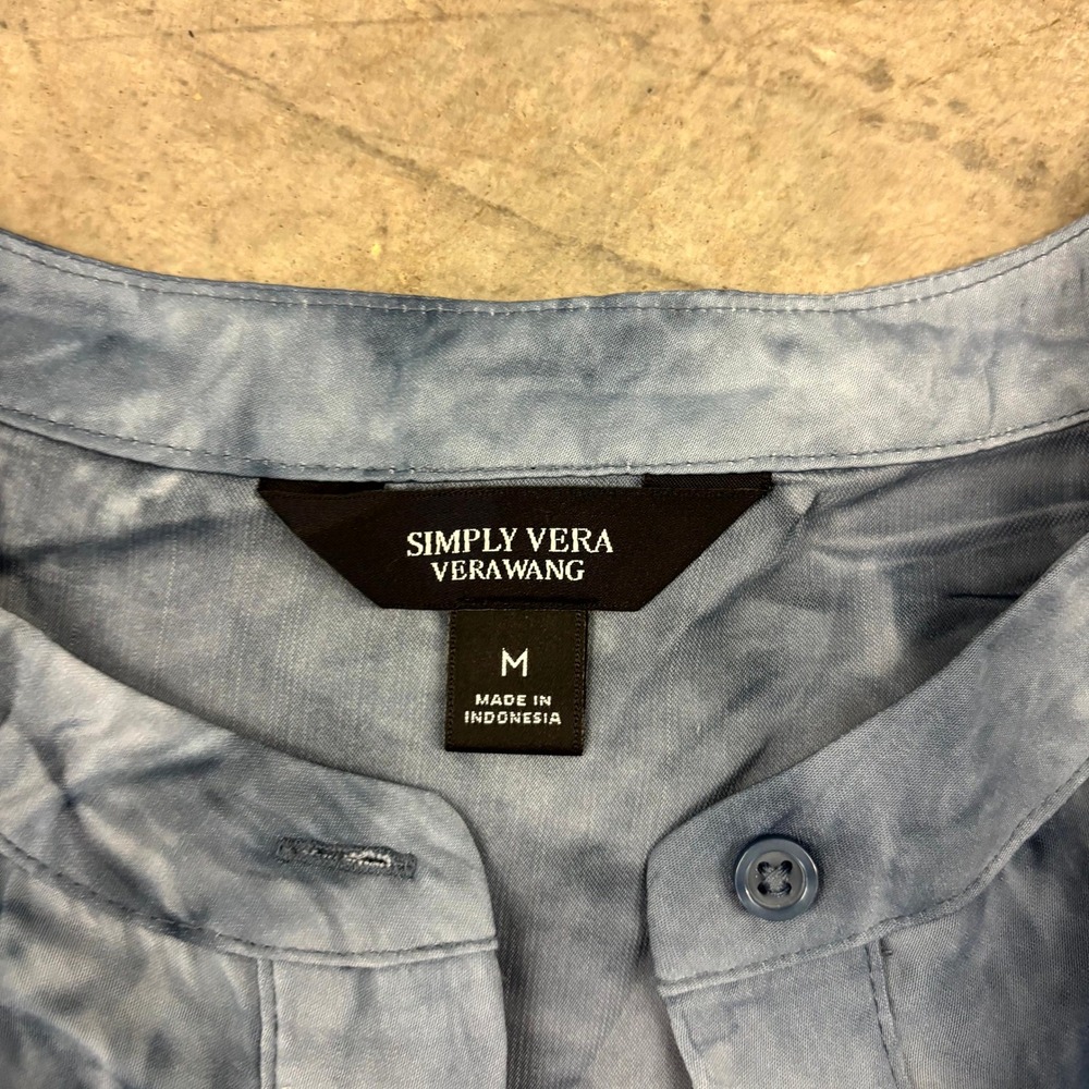 Simply Vera Vera Wang Womens Medium Blue Tie Dye Blouse Short Sleeve Top M - Picture 2 of 7